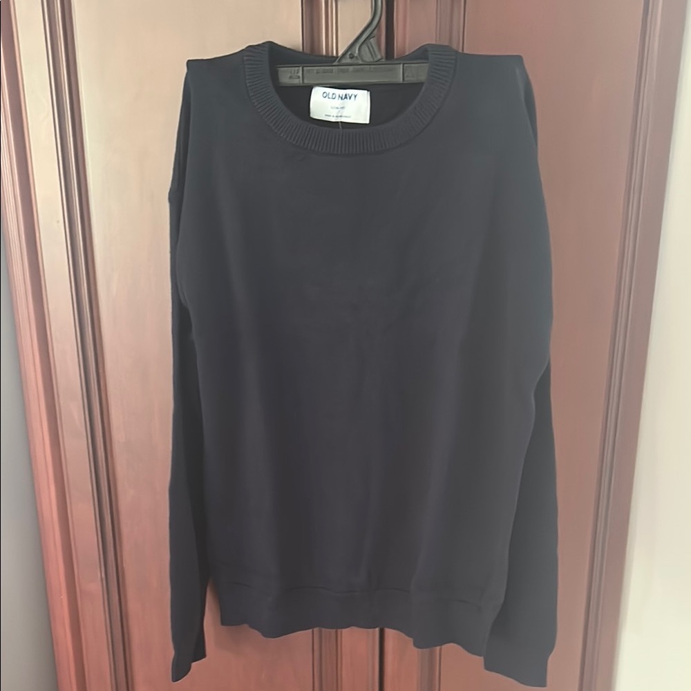 Old Navy boys Navy blue classic crewneck Sweater